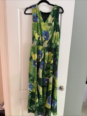 White House Black Market Green Multi-Print V-Neck Dress
